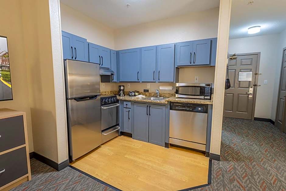 Candlewood Suites Miami Lakes By IHG