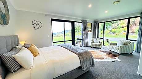 Suite with Lake View