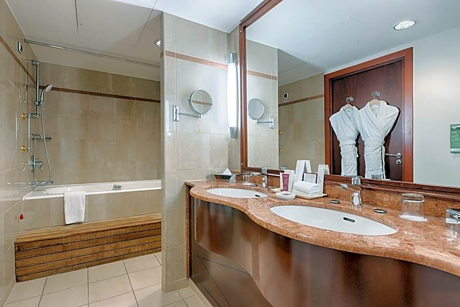 Occidental Paris Levallois