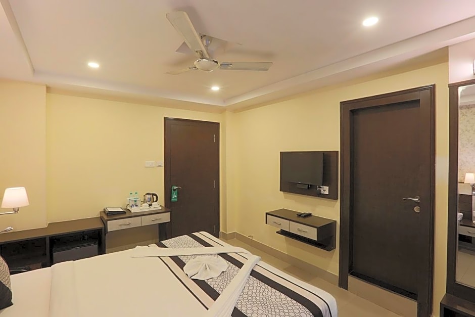 Hotel Blue Bird, Nagaon