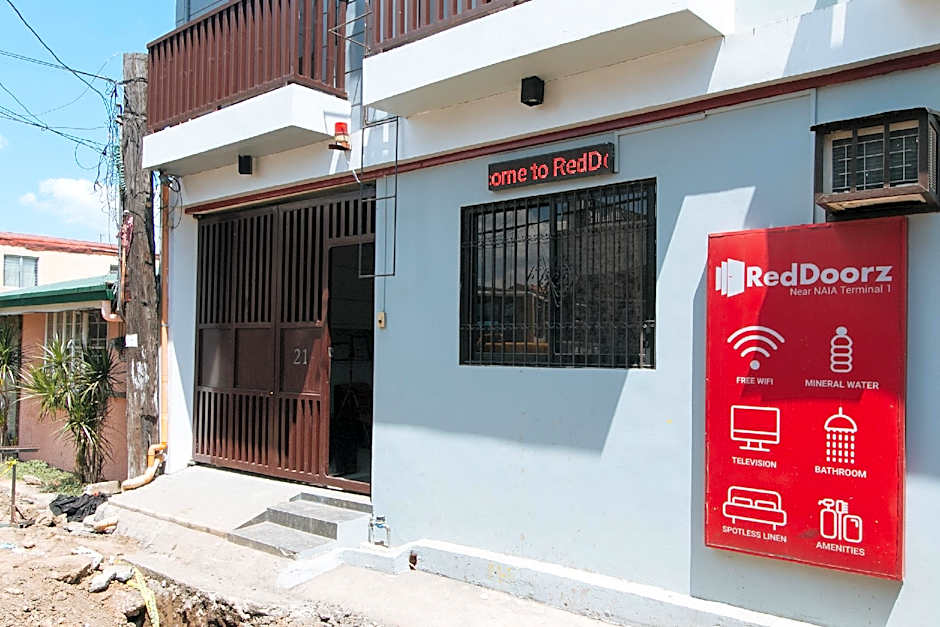 RedDoorz near NAIA Terminal 1