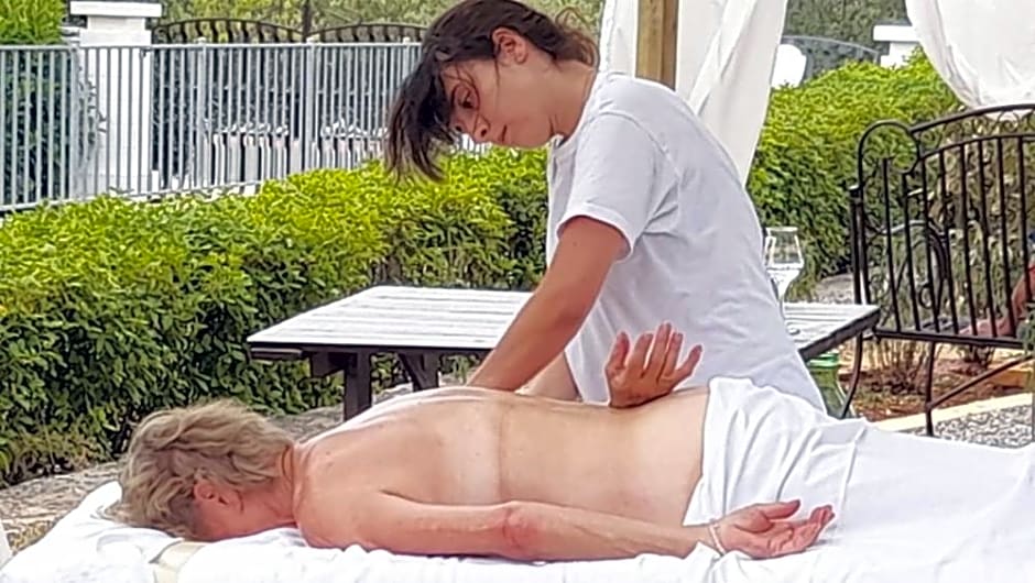 B&B Luxury Villa Olimpia Home Restaurant