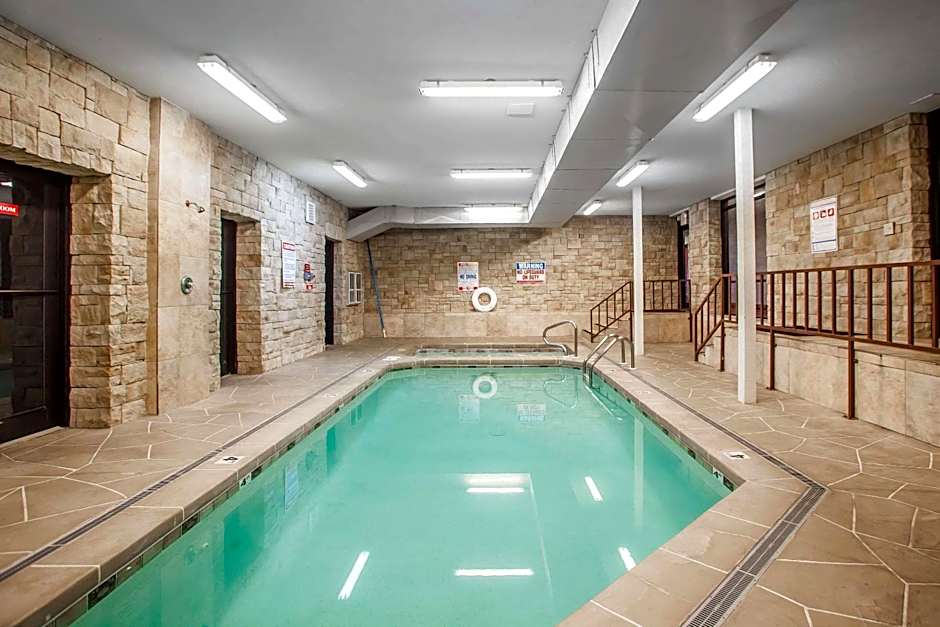 Econo Lodge Truman Inn