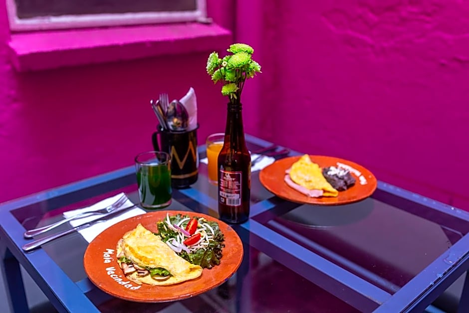 Mala Vecindad Beer Hotel