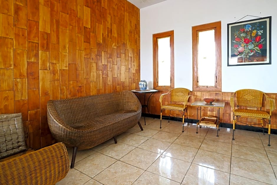 Kuta Bed & Breakfast Plus