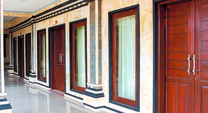 Putu Guest House II