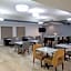 La Quinta Inn & Suites by Wyndham Houston - Normandy