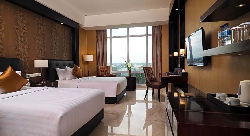 Grand Mercure Solo Baru