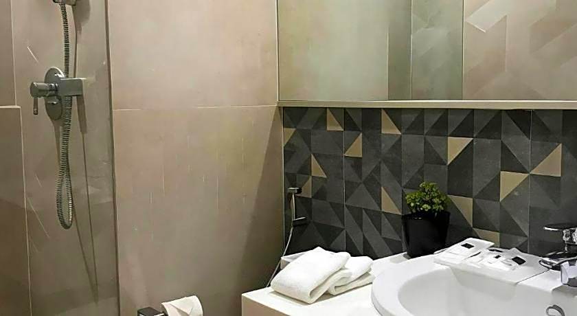 Avior Hotel