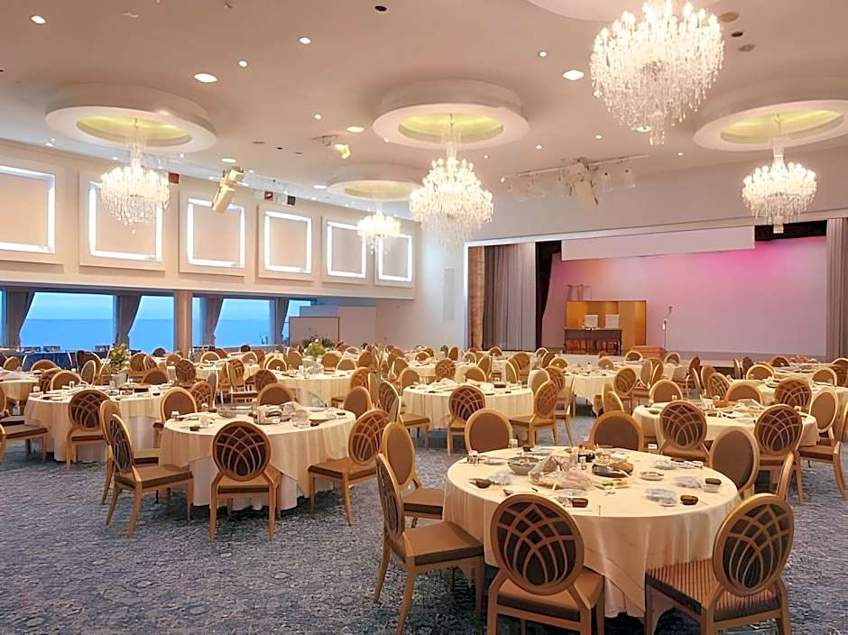 Kamogawa Grand Hotel