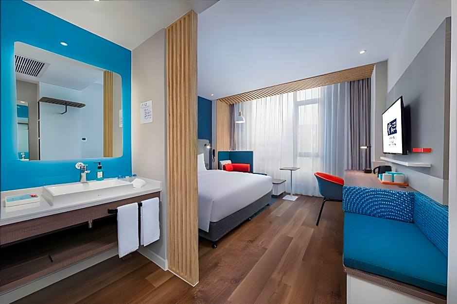Holiday Inn Express Ningbo City Center By IHG