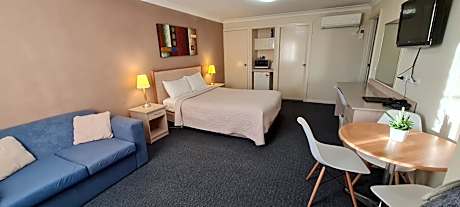 Two Room Executive Suite