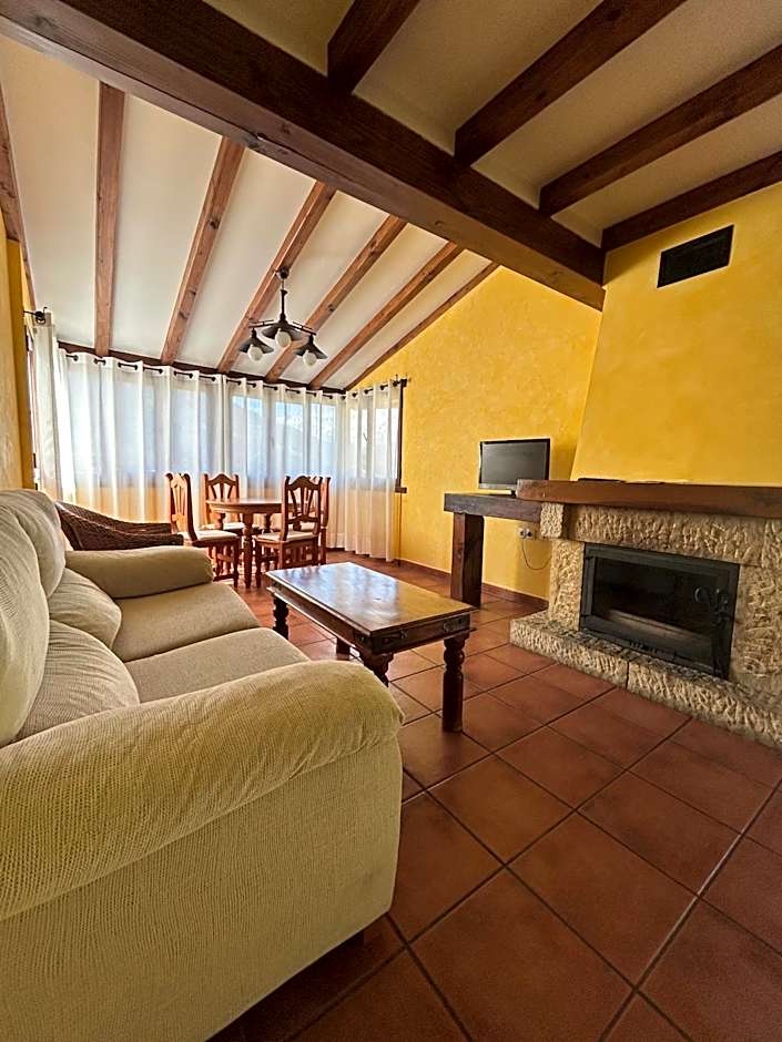 Apartamentos La Montaña