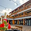 Hotel Mazurkowa & Wesela & Imprezy & Konferencje Jelenia Góra, obok restauracja Mazurkowa Chata