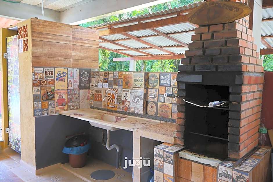 Recanto Pousada JU&JU com piscina COMPARTILHADA