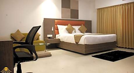 GK PALACE Pure VEG Hotel