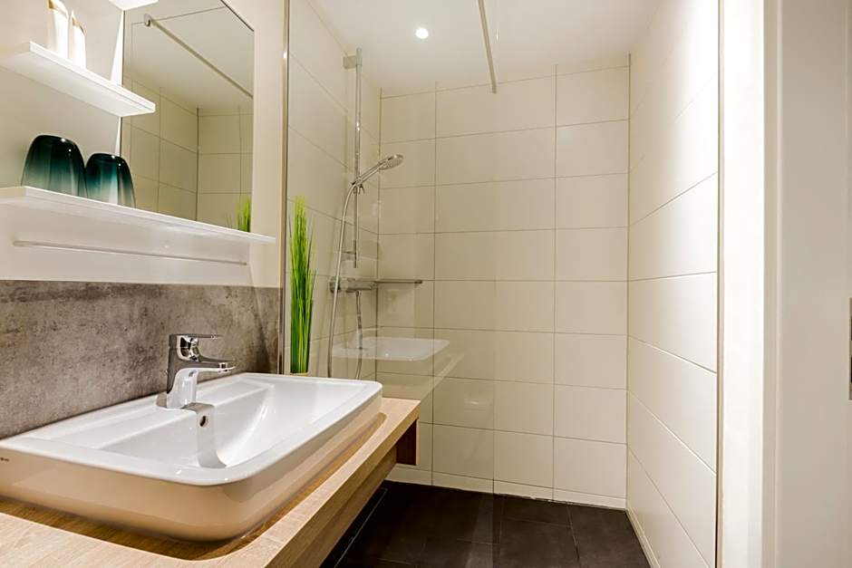 Hotel DH -Deutsches Haus-