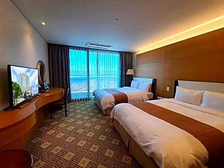 Deluxe Double Twin Room