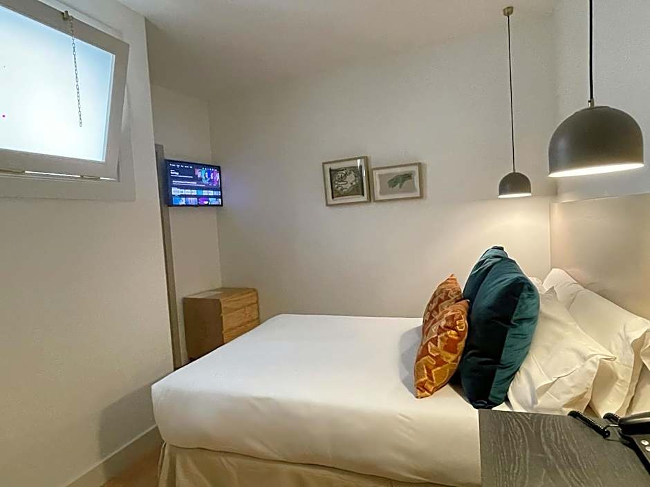 VEINTIUNO Emblematic Hotels - Adults Only