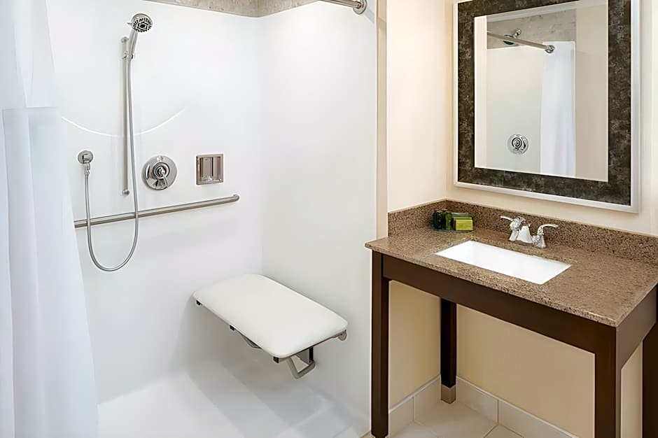 Westford Regency Inn & Conference Center