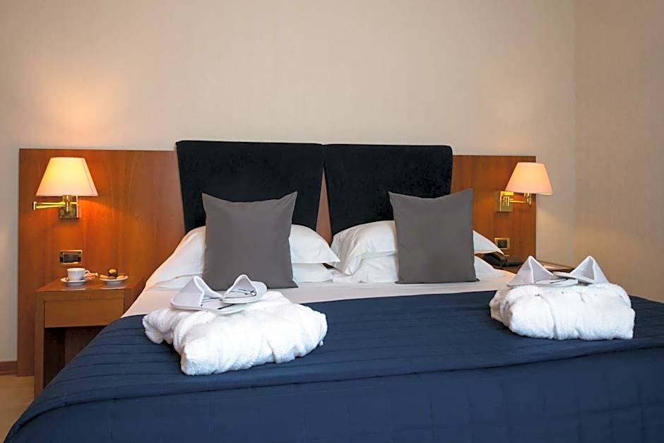 Cdh Hotel Parma & Congressi