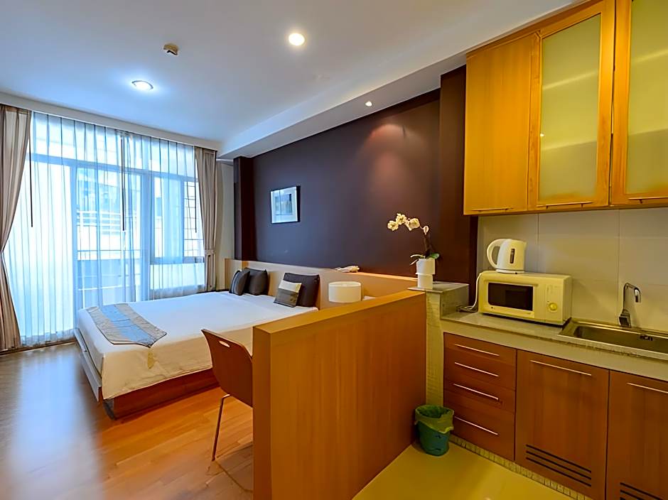 Silom Convent Garden Hotel