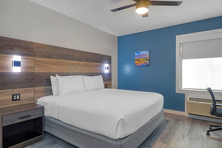 HOM Hotel Gainesville, SureStay Collection by Best Western – Gainesville, FL