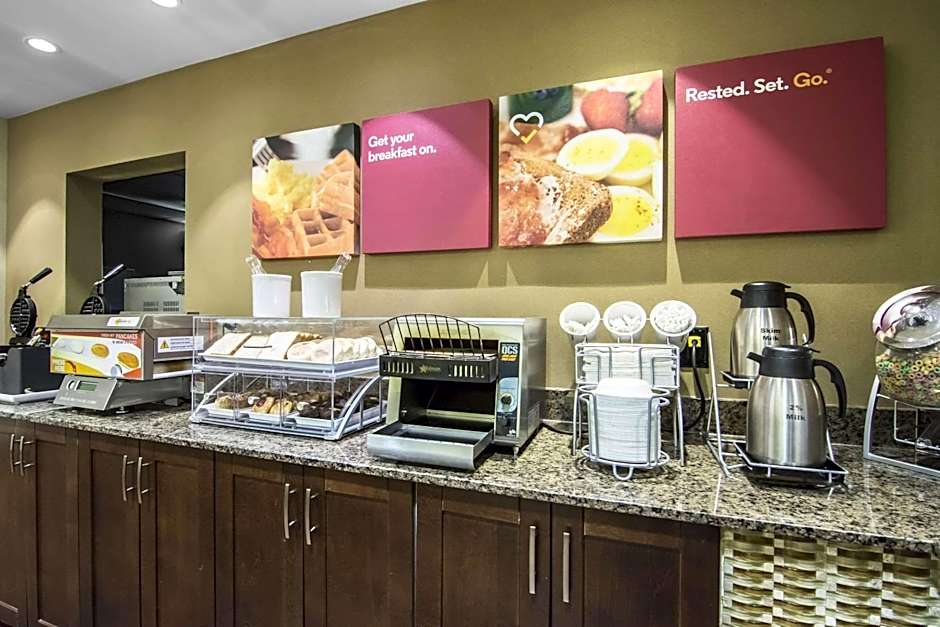 Comfort Suites Saskatoon