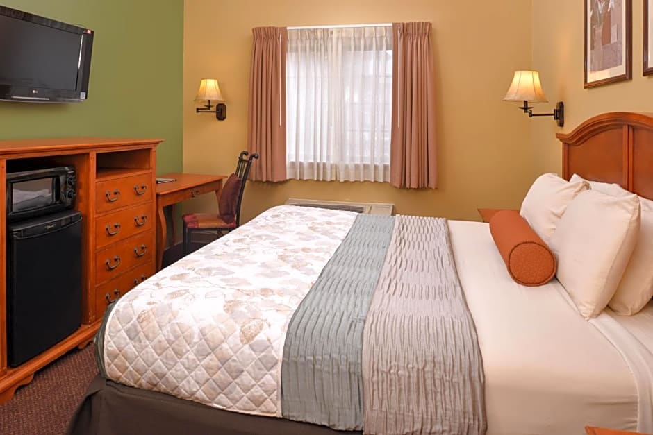 Country Hearth Inn & Suites Edwardsville St. Louis