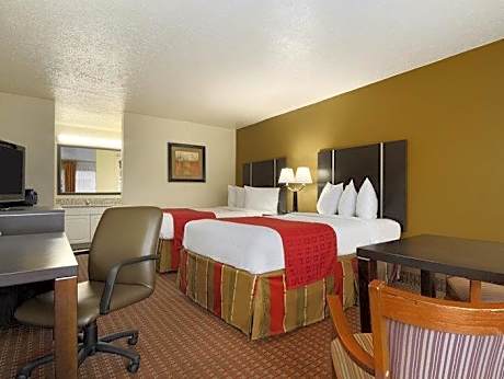 Double with 2 Double Beds