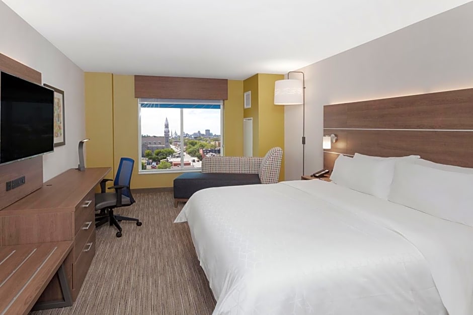 Holiday Inn Express And Suites Ottawa Downtown East