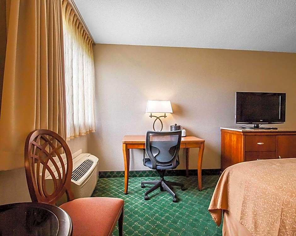 Quality Inn Cairo I-57