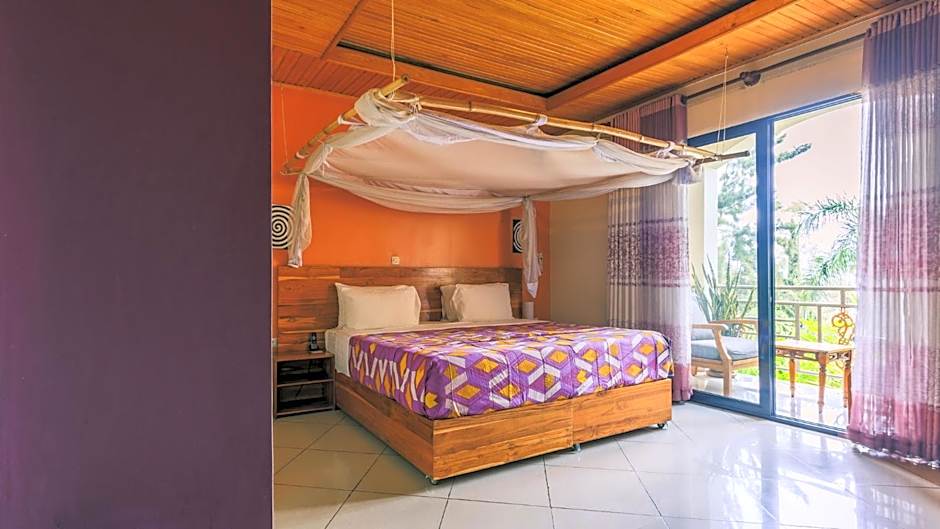 Heaven Restaurant & Boutique Hotel
