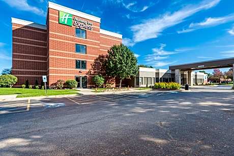 Holiday Inn Express Naperville By IHG