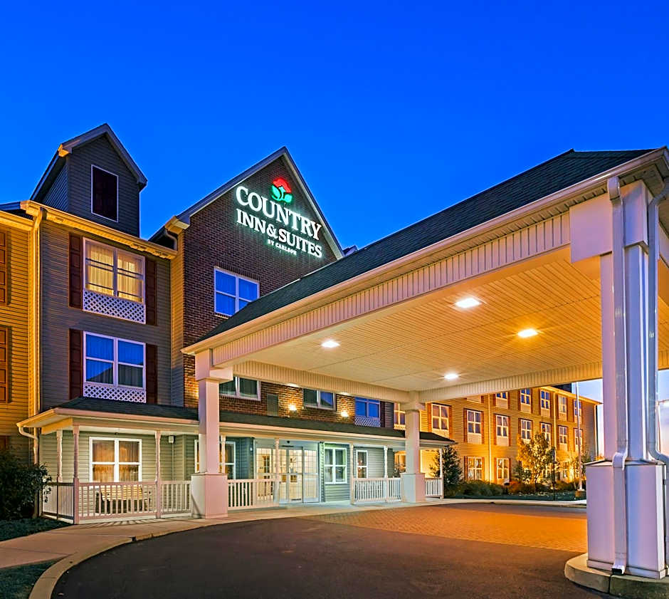 Country Inn & Suites by Radisson, Chambersburg, PA