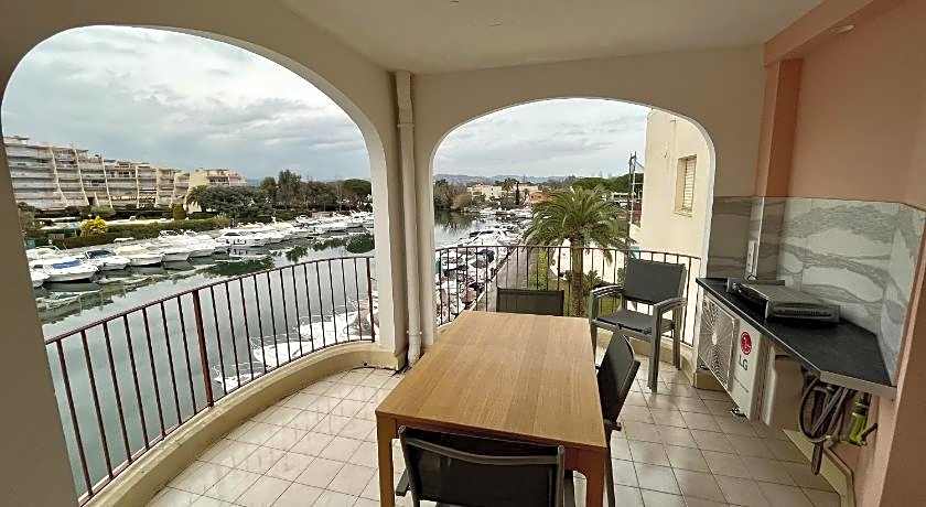 Studio moderne - Port de Mandelieu - Proche Mer