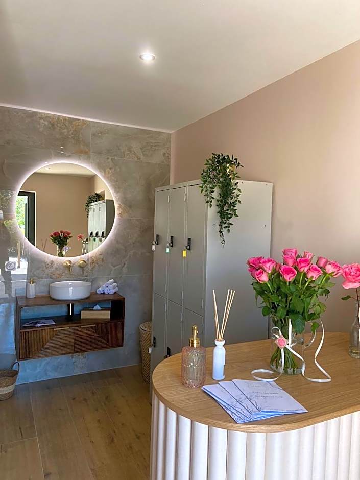 Logis Hôtel -Spa-Restaurant Le Saint Antoine