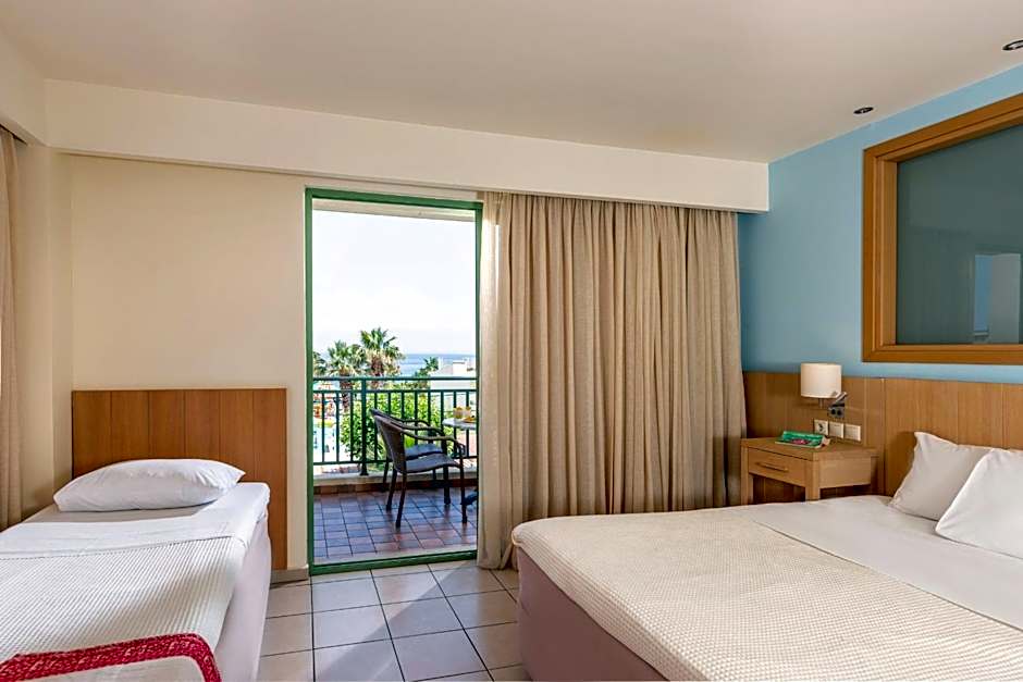 Star Beach Village & Water Park