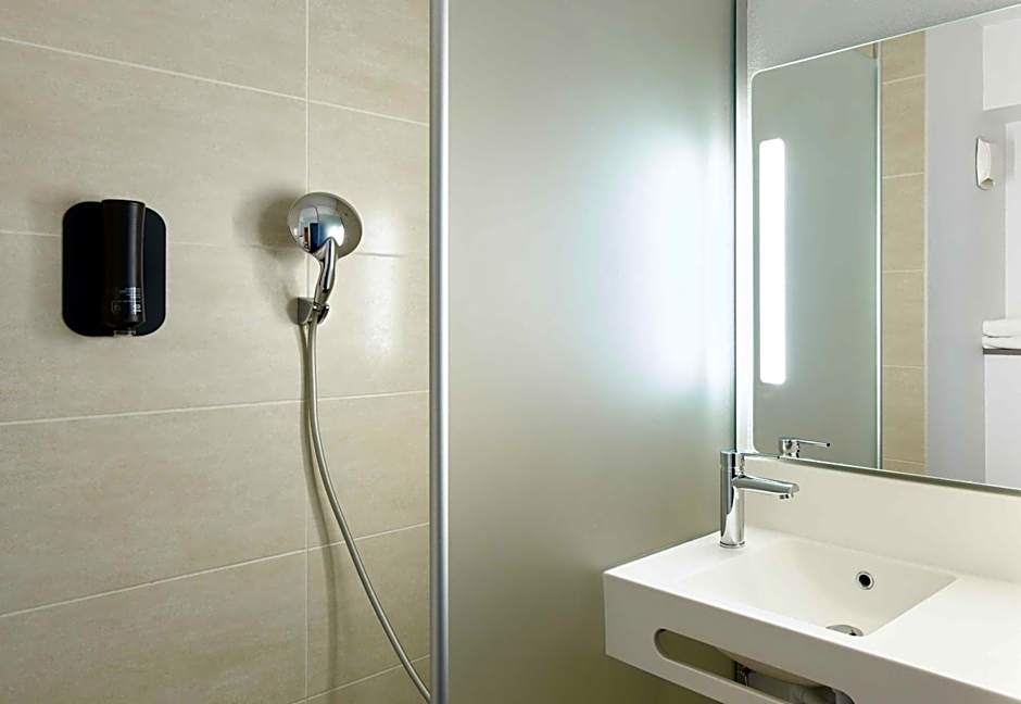 B&B Hôtel ORLY CHEVILLY Marché International