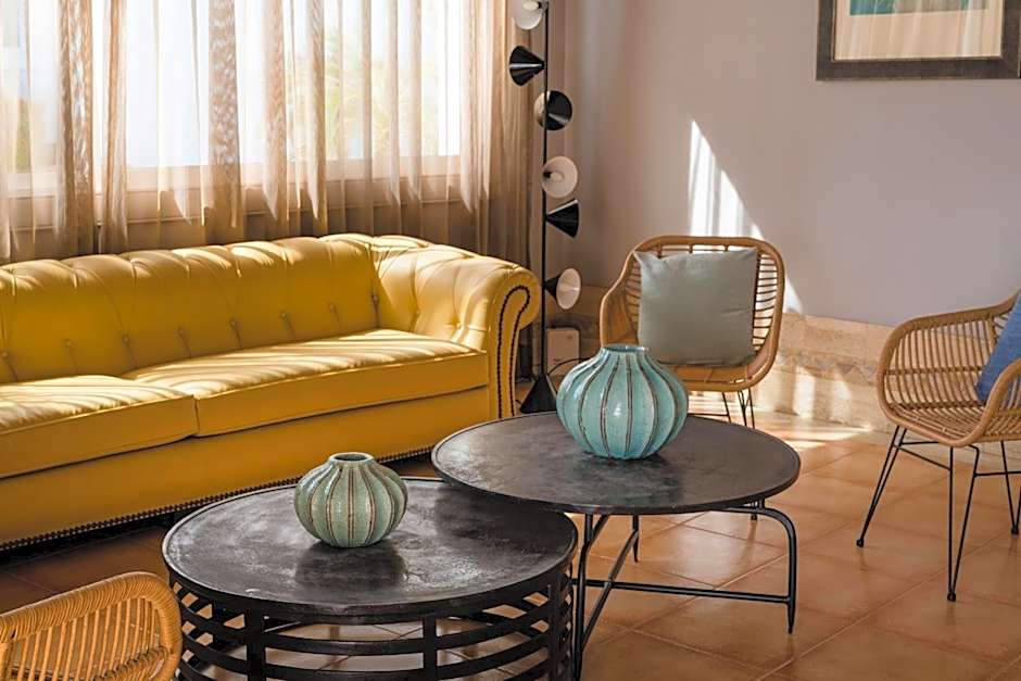 Plus Fariones Apartamentos