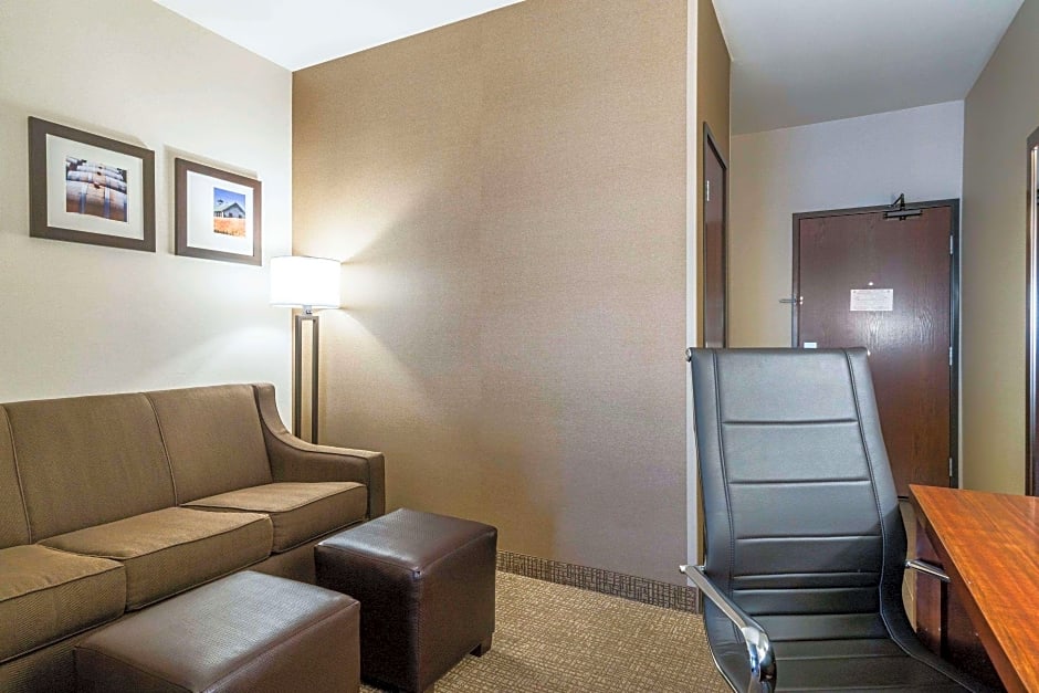 Photo 1 of 2 of 1 King Bed Suite, Accessible