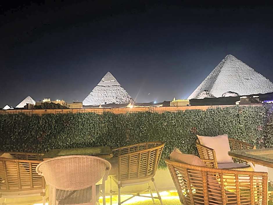 Cheops Pyramids Inn
