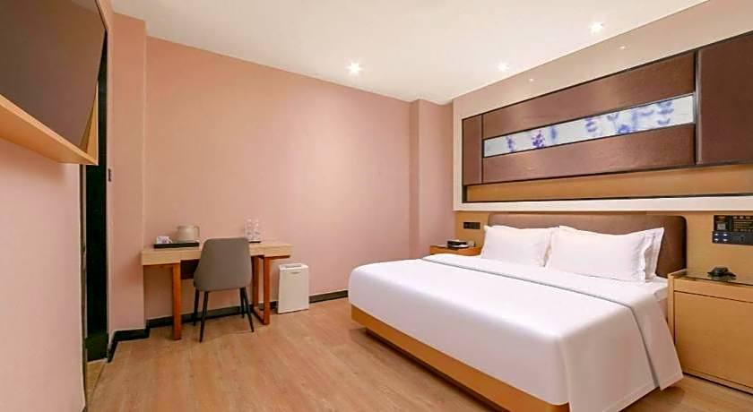 Lavande Hotel Wuhan Huanghelou Branch