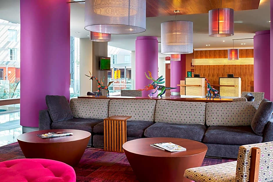 Courtyard by Marriott Mexico City Airport