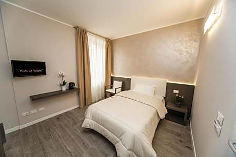 B&B Corte sul Naviglio CIN I T 0 1 5 0 7 0 C 1 3 X U I L Q C V