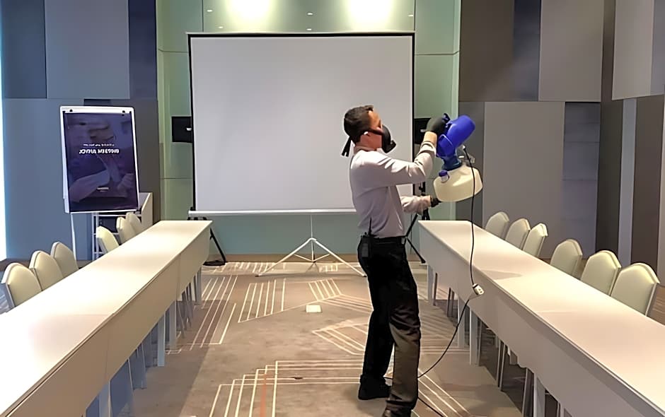 Royal Bay Hotel Makassar