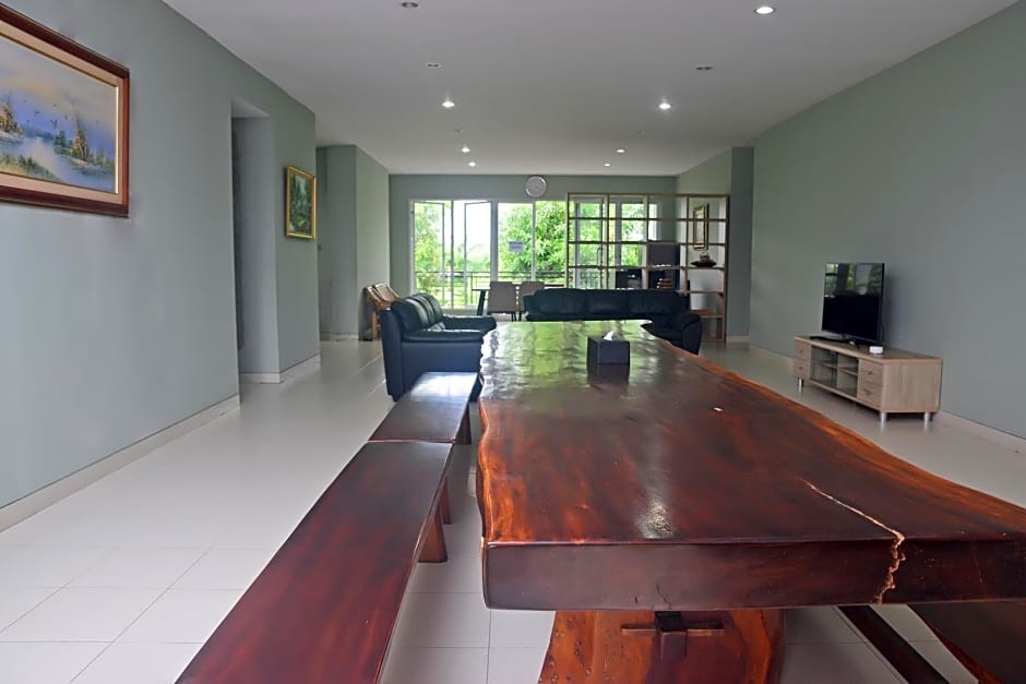 Footprints Xperience