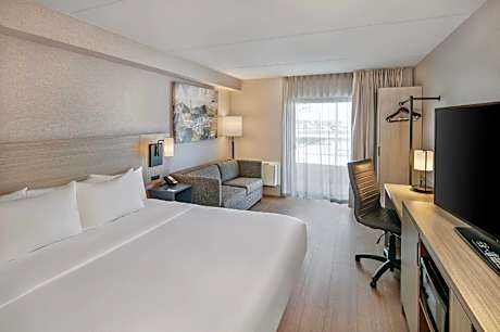 Superior King Room - Non-Smoking
