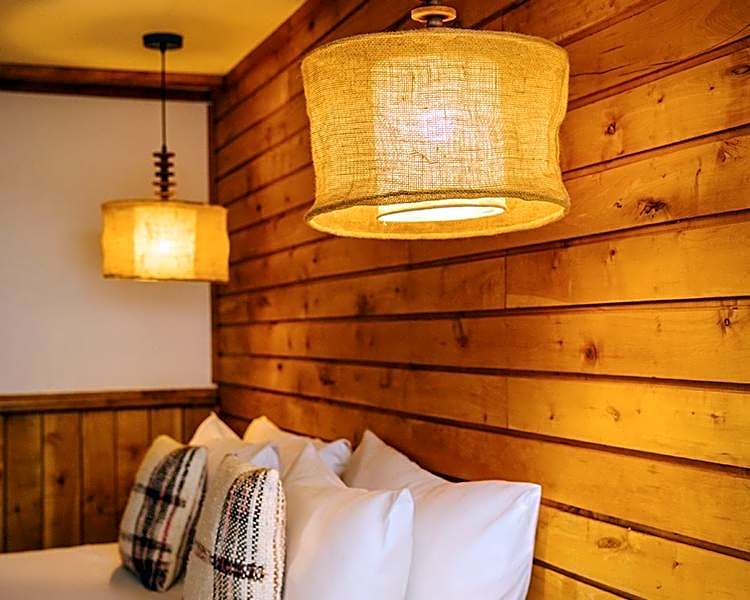 Weskar Lodge