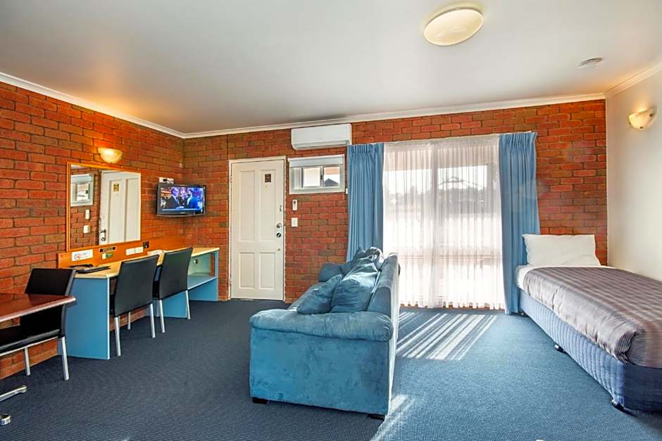 Torquay Tropicana Motel